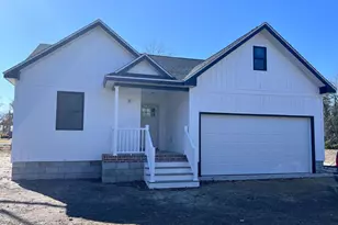 202 Railroad Ave, Hurlock, MD 21643 - Photo 1