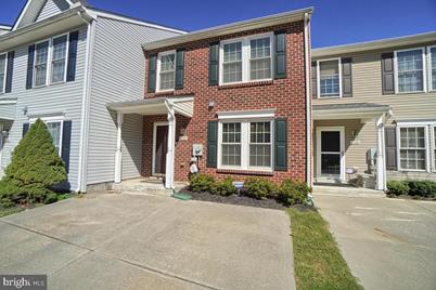 1232 Oakwood - Photo 1