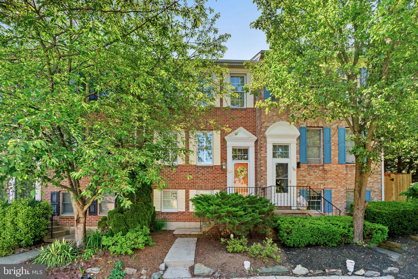 1125 Oak View Dr, Mount Airy, MD 21771 MLS MDFR2034466 Coldwell Banker