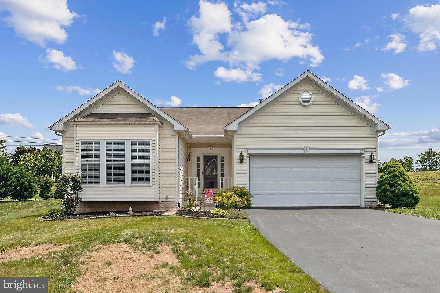 7 Jermae St, Thurmont, MD 21788 MLS MDFR2036938 Coldwell Banker