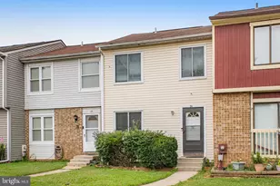 24 Mountaingate Dr, Frederick, MD 21703 - Photo 1