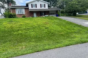 4510 Willow Tree Dr, Middletown, MD 21769 - Photo 1