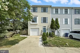 5702 Chase Ct, Frederick, MD 21703 - Photo 1