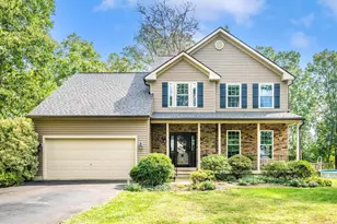 7813 Oak Leaf Ct, Frederick, MD 21701 - Photo 1