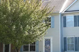 9121 Ridgefield Ln, Frederick, MD 21701 - Photo 1