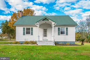 12514 Creagerstown Rd, Thurmont, MD 21788 - Photo 1