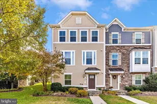 721 Potomac View Pkwy, Brunswick, MD 21716 - Photo 1