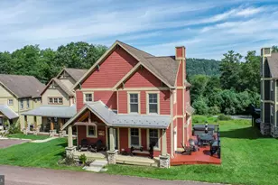 16 Silver Ridge Ct, Oakland, MD 21550 - Photo 1