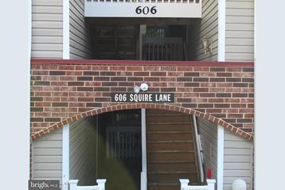 606 Squire Lane #606-B - Photo 1