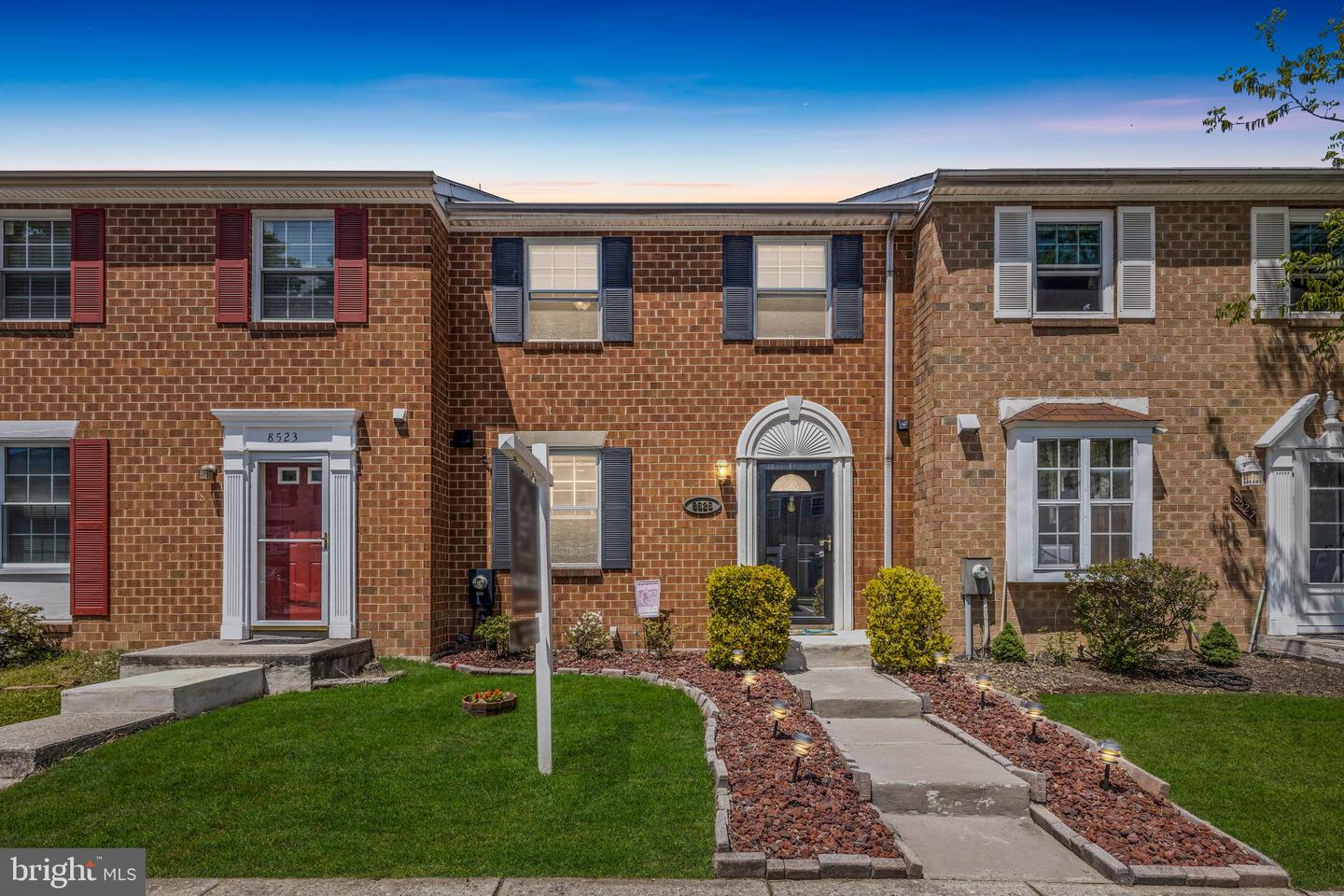 8525 Pine Run Ct, Ellicott City, MD 21043 MLS MDHW2028050 Coldwell