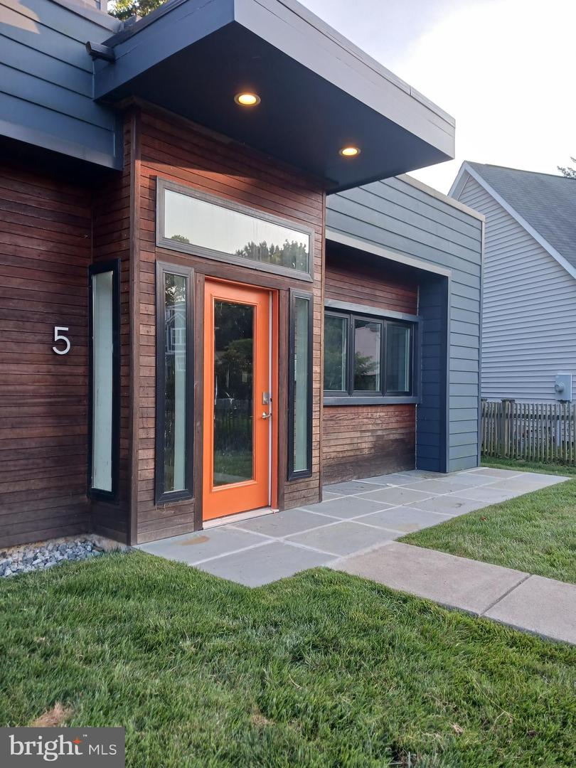 5 Carver Rd, Cabin John, MD 20818 MLS MDMC2067920 Coldwell Banker