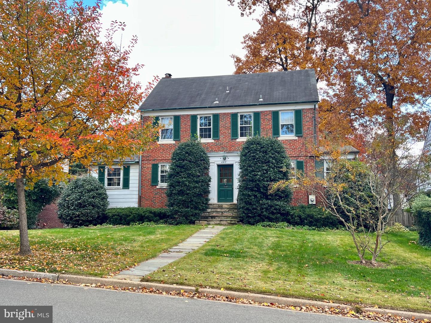 4917 Fort Sumner Dr, Bethesda, MD 20816 MLS MDMC2076686 Coldwell Banker