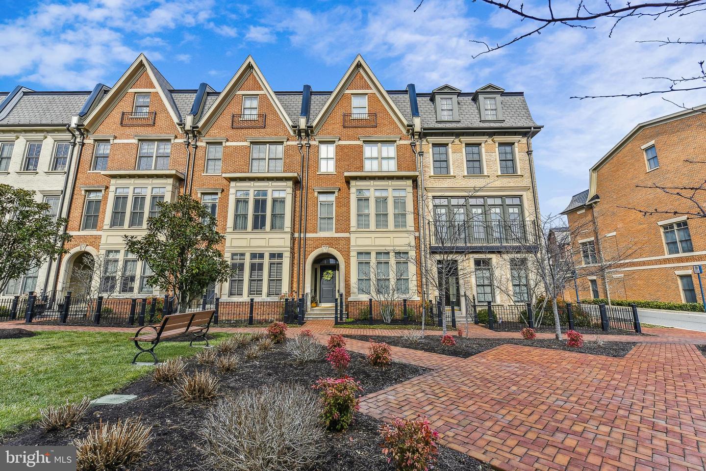 10747 Symphony Park Dr, North Bethesda, MD 20852 MLS MDMC2080796