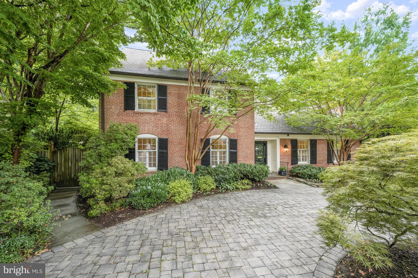 4809 Fort Sumner Dr, Bethesda, MD 20816 MLS MDMC2097630 Coldwell Banker