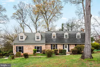 2 Rolling Knoll Court, Gaithersburg, MD 20877 - Photo 1