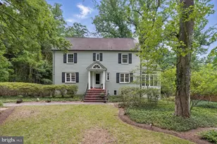 6914 Wilson Ln, Bethesda, MD 20817 - Photo 1