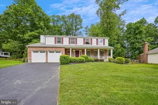 7613 Timbercrest Dr, Rockville, MD 20855 - Photo 1