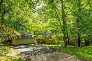 9411 Garden Ct, Potomac, MD 20854 - Photo 1