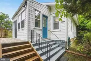 909 Maplewood Ave, Takoma Park, MD 20912 - Photo 1