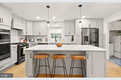 11800 Rosalinda Drive, Potomac, MD 20854 - Photo 1