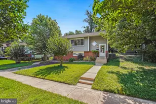 404 Hull Pl, Rockville, MD 20852 - Photo 1