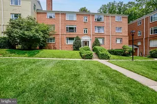 10411 Montrose Ave, Bethesda, MD 20814 - Photo 1