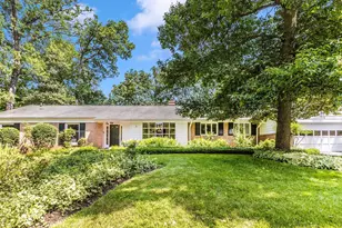 5 Rolling Knoll Ct, Gaithersburg, MD 20877 - Photo 1
