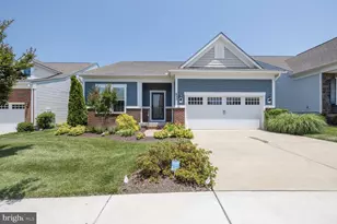 825 Butterfly Weed Dr, Germantown, MD 20876 - Photo 1