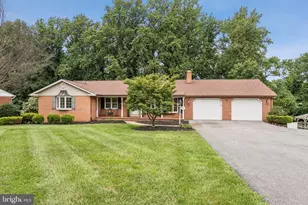 5 Clearwater Ct, Damascus, MD 20872 - Photo 1