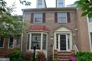 10912 Brewer House Rd, North Bethesda, MD 20852 - Photo 1