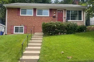 4627 Edgefield Rd, Bethesda, MD 20814 - Photo 1