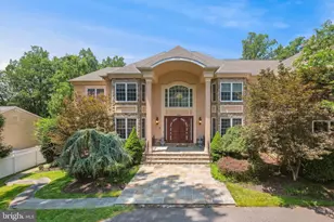 11564 W Hill Dr, Rockville, MD 20852 - Photo 1