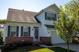 4 Yellow Leaf Ct, Germantown, MD 20876 - Photo 1