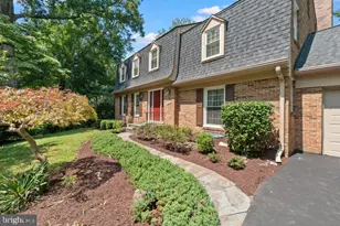 9704 Hall Rd, Potomac, MD 20854 - Photo 1