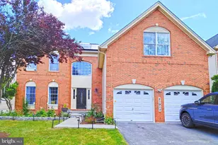 21917 Manor Crest Ln, Boyds, MD 20841 - Photo 1