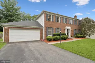 136 Amberleigh Dr, Silver Spring, MD 20905 - Photo 1