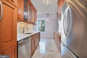 5802 Nicholson Ln, North Bethesda, MD 20852 - Photo 1