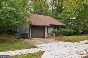 2 Tapiola Ct, Rockville, MD 20850 - Photo 1