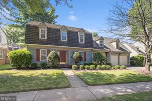 208 Bristol Downs Dr, Gaithersburg, MD 20877 - Photo 1