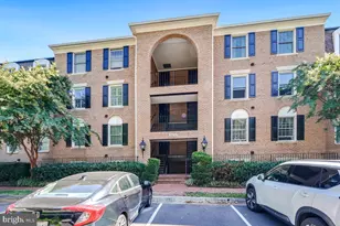 5715 Brewer House Cir, Rockville, MD 20852 - Photo 1