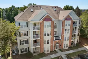 13401 Fountain Club Dr, Germantown, MD 20878 - Photo 1