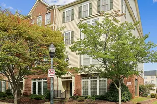 633 Cedar Spring St, Gaithersburg, MD 20877 - Photo 1