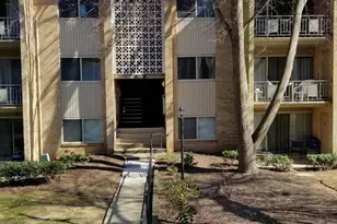 5111 Crossfield Ct, Rockville, MD 20852 - Photo 1