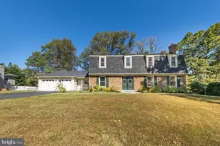 9021 Cherbourg Dr, Potomac, MD 20854 - Photo 1