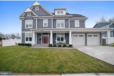 10117 Dickens Avenue - Photo 1
