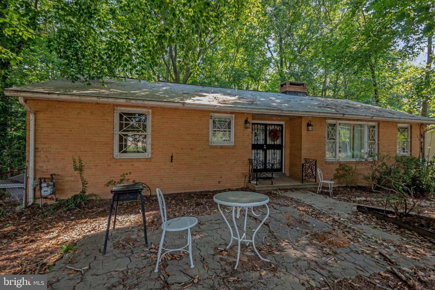 5900 Holton Ln, Temple Hills, MD 20748 MLS MDPG2057020 Coldwell Banker