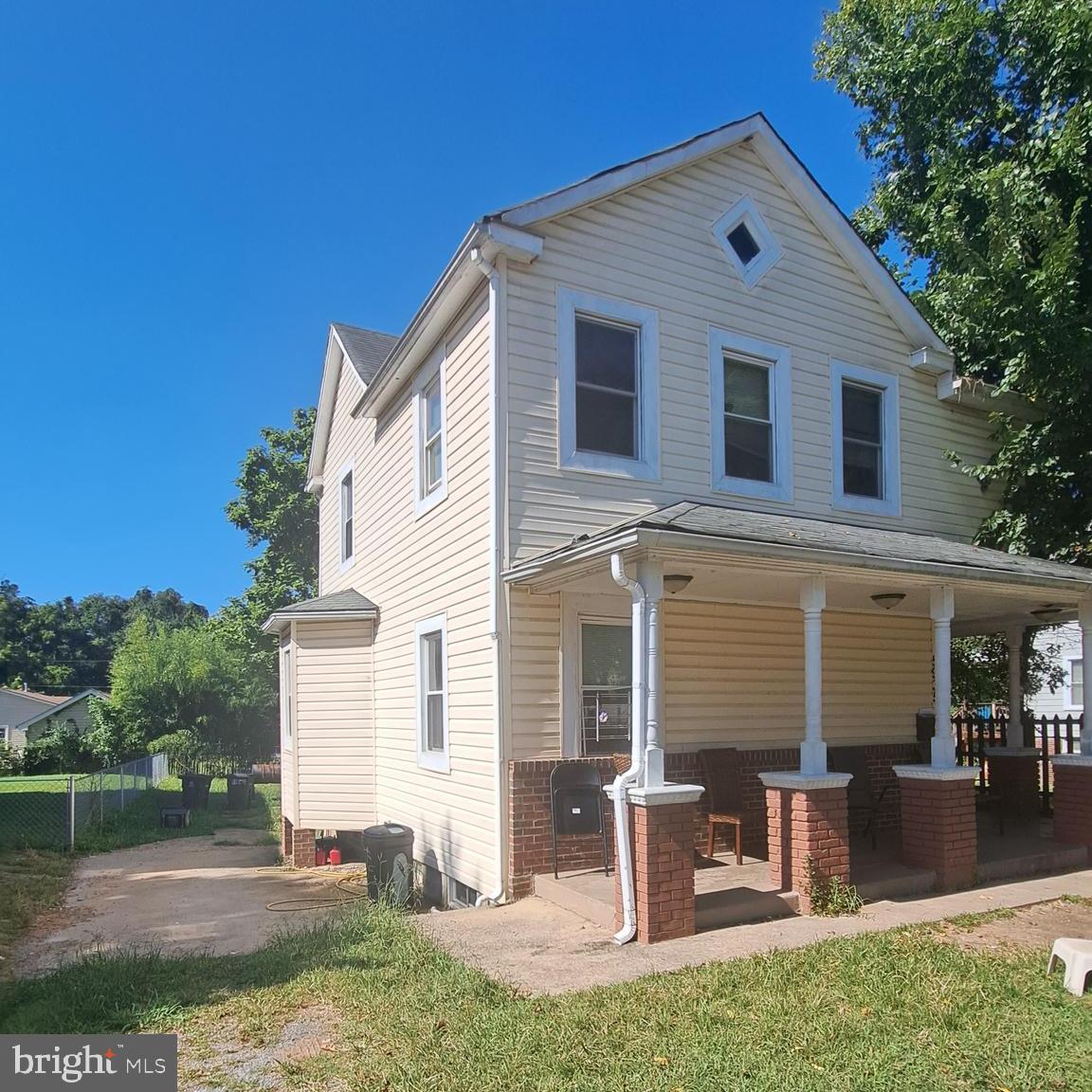 5935 Addison Rd, Capitol Heights, MD 20743 MLS MDPG2058768 Coldwell