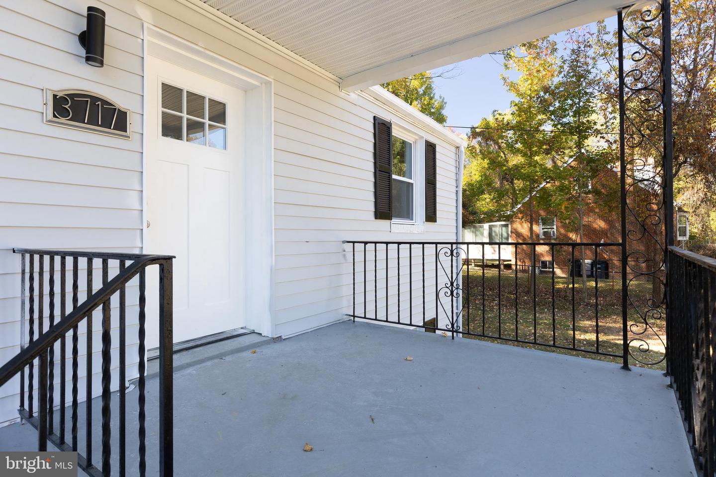 3717 Lumar Dr, Fort Washington, MD 20744 MLS MDPG2062242 Coldwell Banker