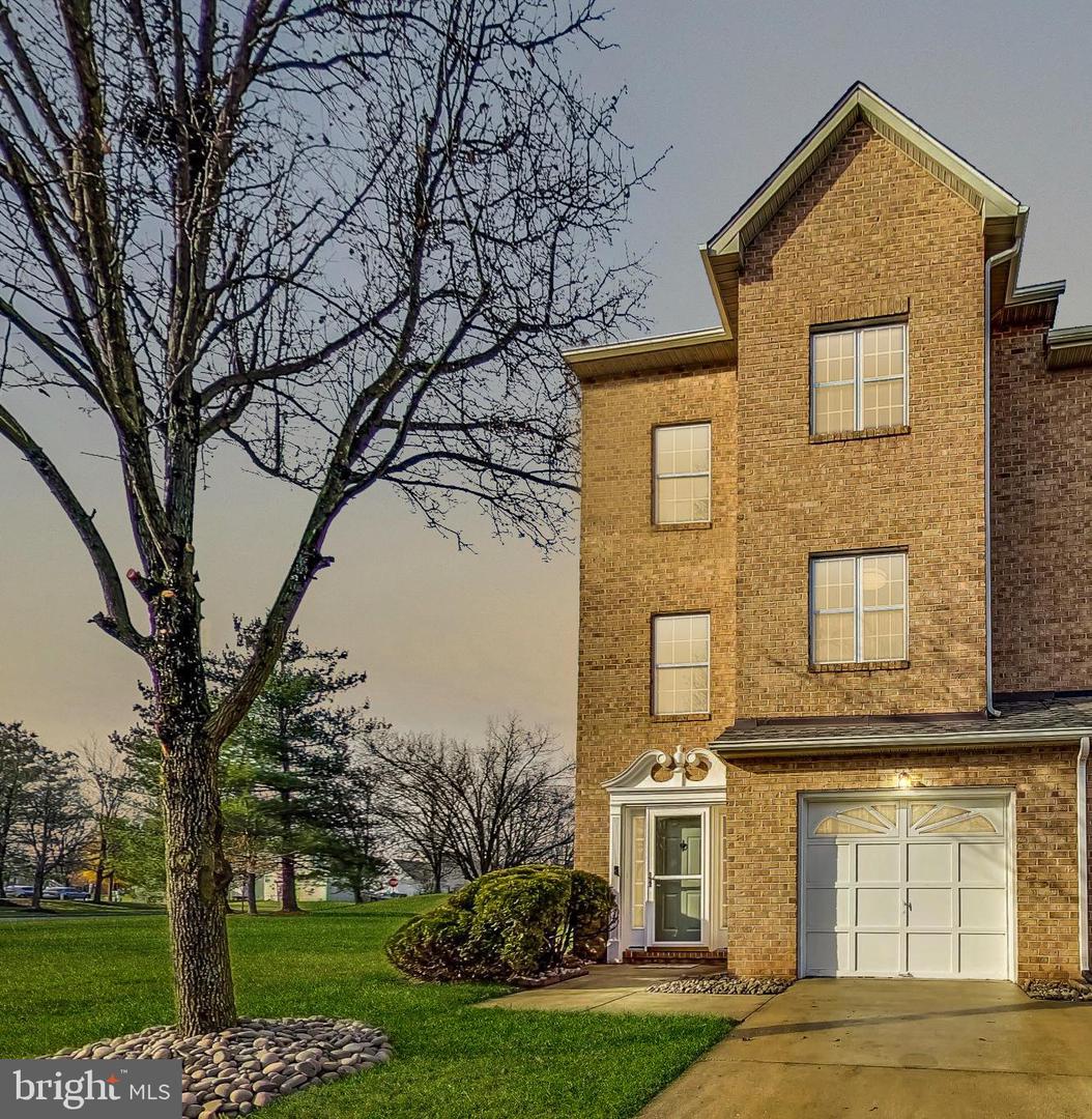 9010 Hardesty Dr, Clinton, MD 20735 MLS MDPG2062592 Coldwell Banker