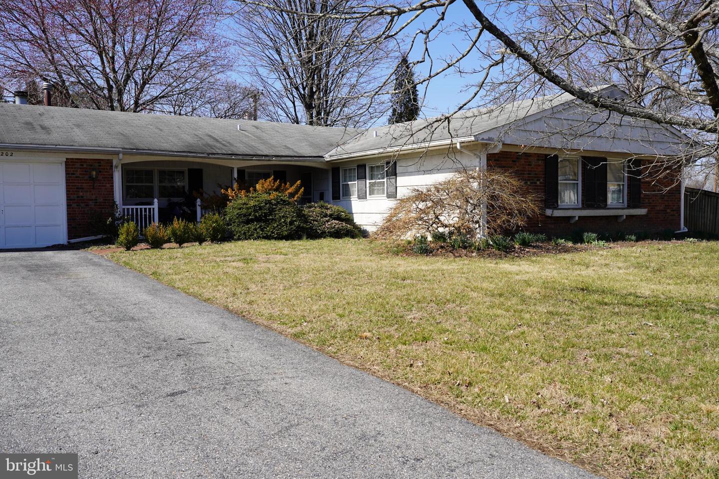 12202 Wayberry Ct, Bowie, MD 20715 MLS MDPG2071360 Coldwell Banker